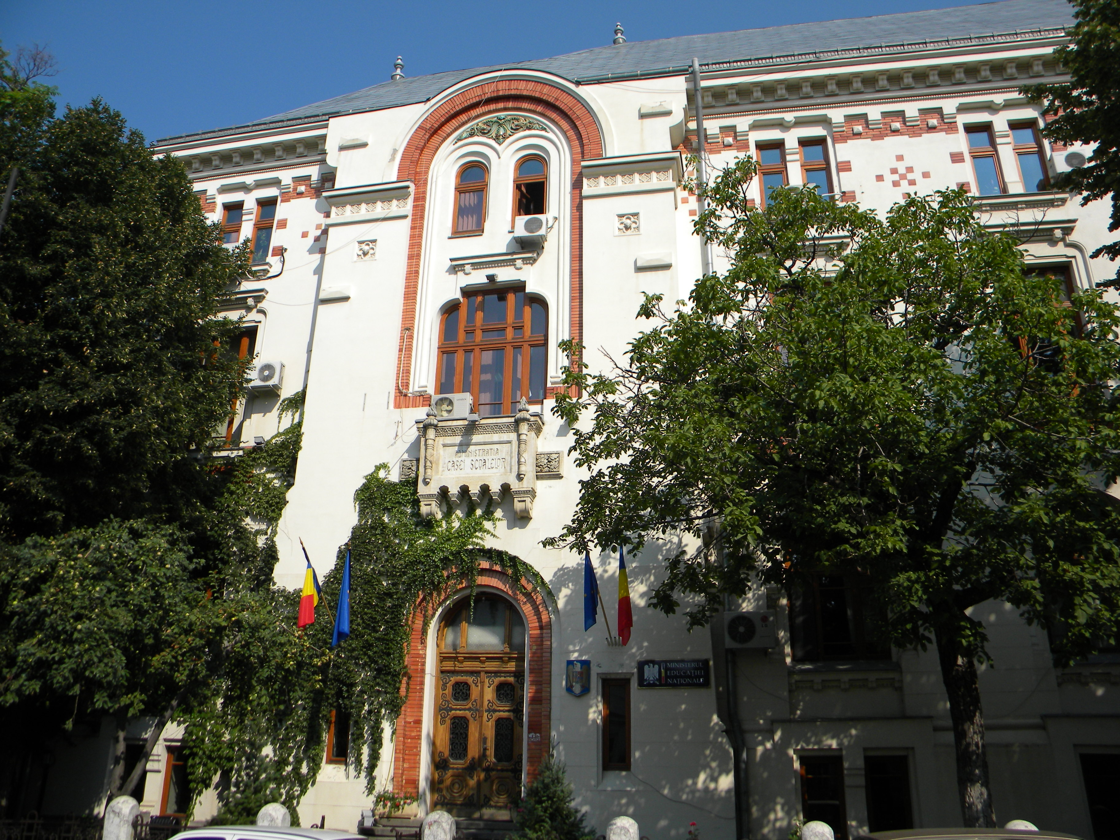 Mihai Dimian, agreat pentru Ministerul Educaţiei