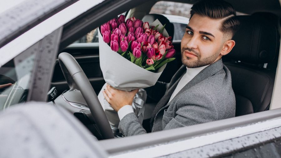 Comandă flori online în Galați: livrare rapidă direct la domiciliu