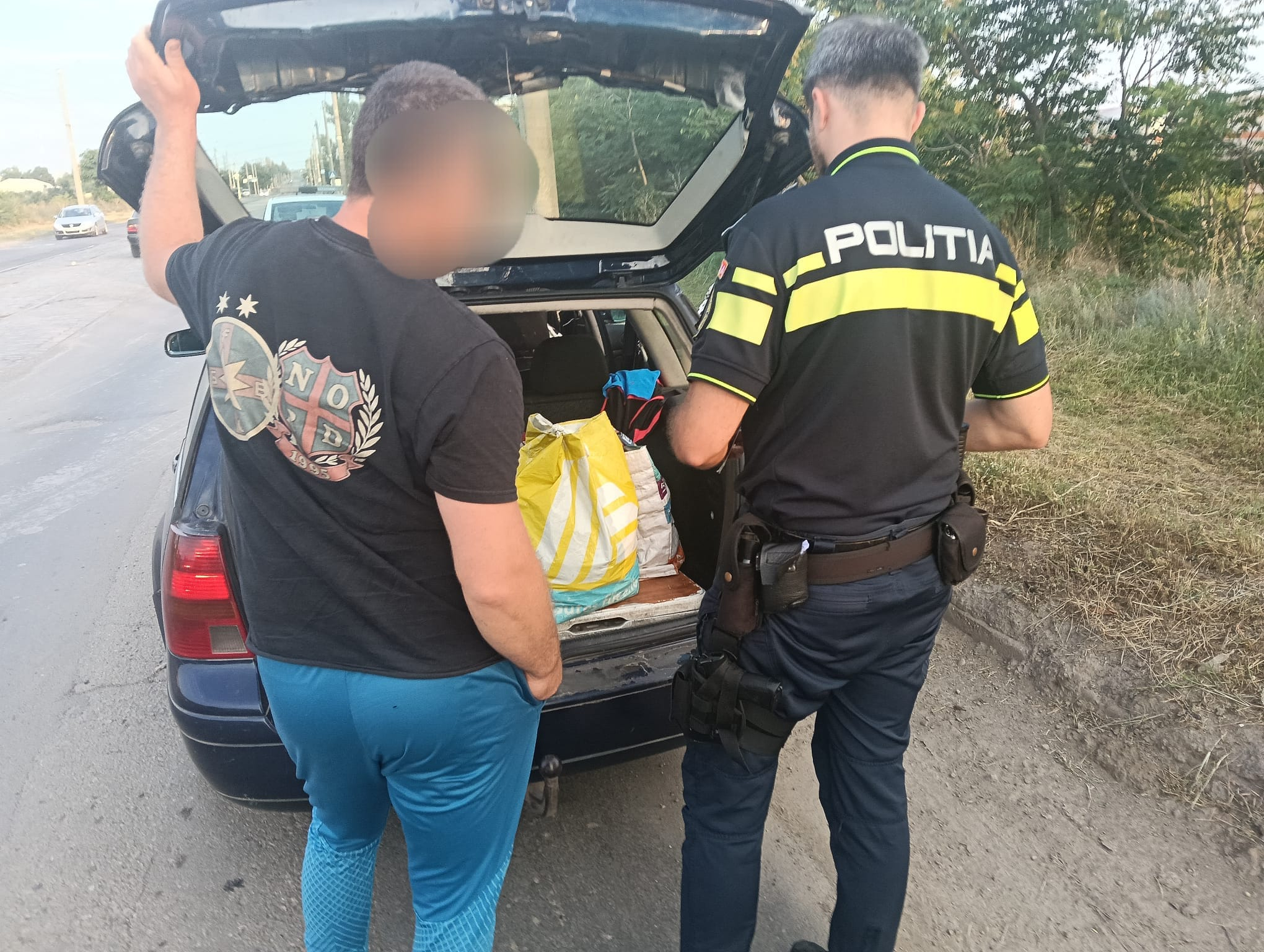 Prinşi cu ţigări moldoveneşti, pe Calea Prutului