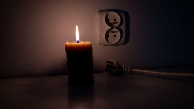 Ore întregi fără curent electric în municipiul și județul Galaţi