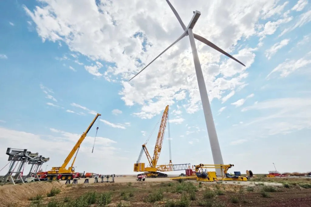 Gigantul Apple va cumpăra energie produsă la Cuca