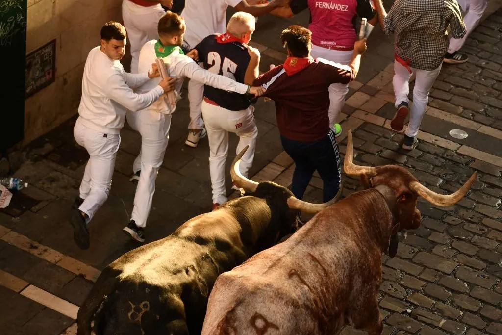 Răniți în cursa cu tauri de la Pamplona