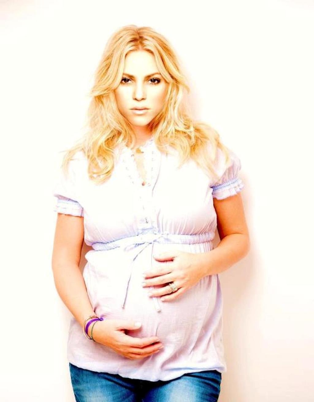 Senzaţional: Ştefan Bănică nu e tatăl copilului cântăreţei Shakira!