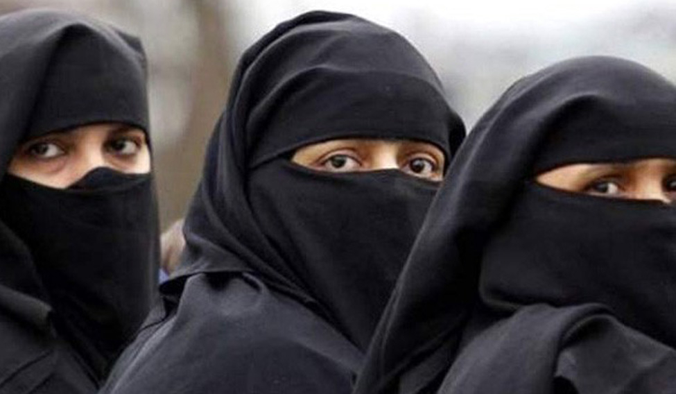 Veșmântul tradițional islamic, interzis în școlile franceze