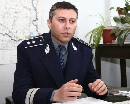 Scuter la pământ