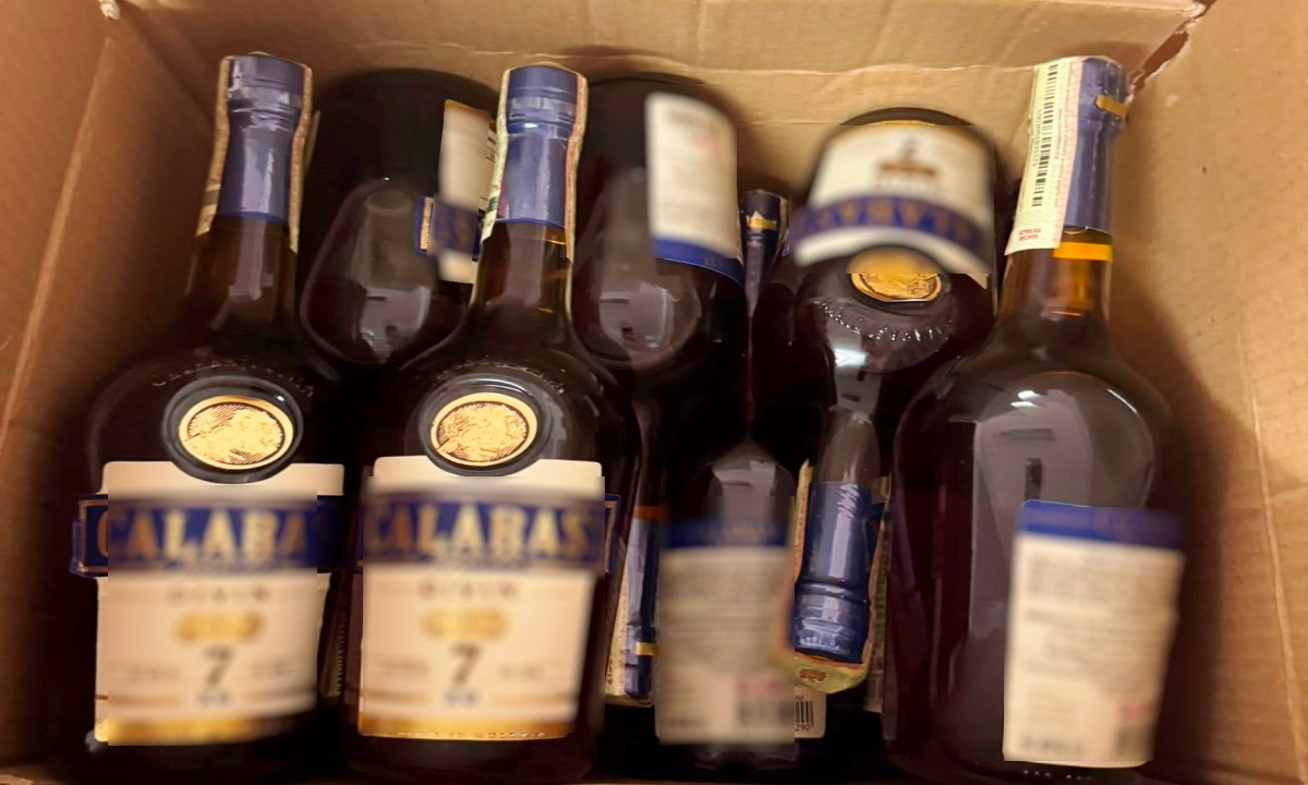 Daună totală. 72 de sticle cu vodcă și coniac, oprite la frontieră