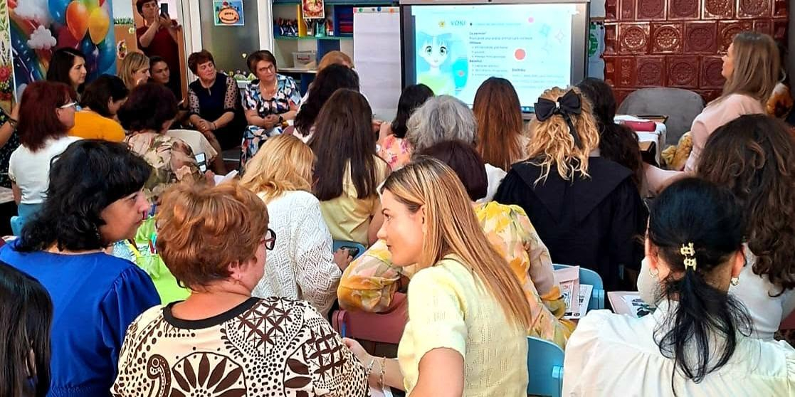 Echilibru între activitățile digitale și experiențele esențiale copilăriei