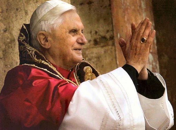 Papa îndeamnă la "o adevărată reînnoire" a Bisericii Catolice
