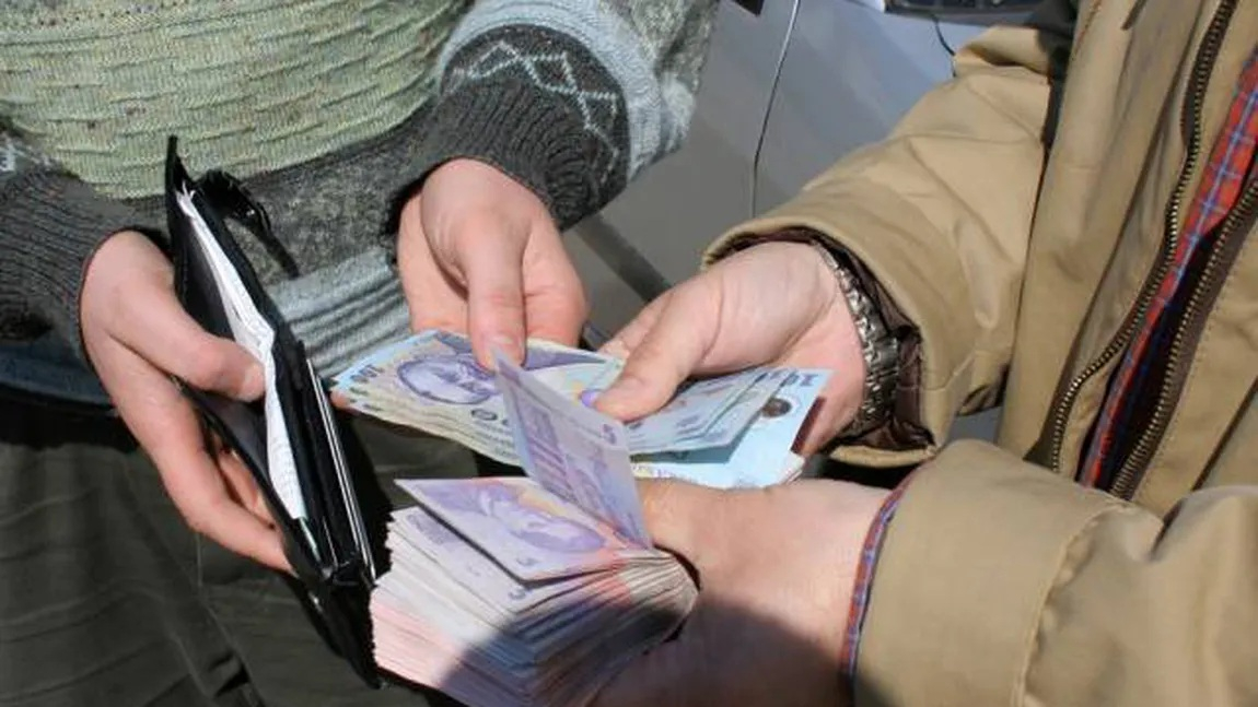 Cămătarii nu trebuie să rămână cu banii