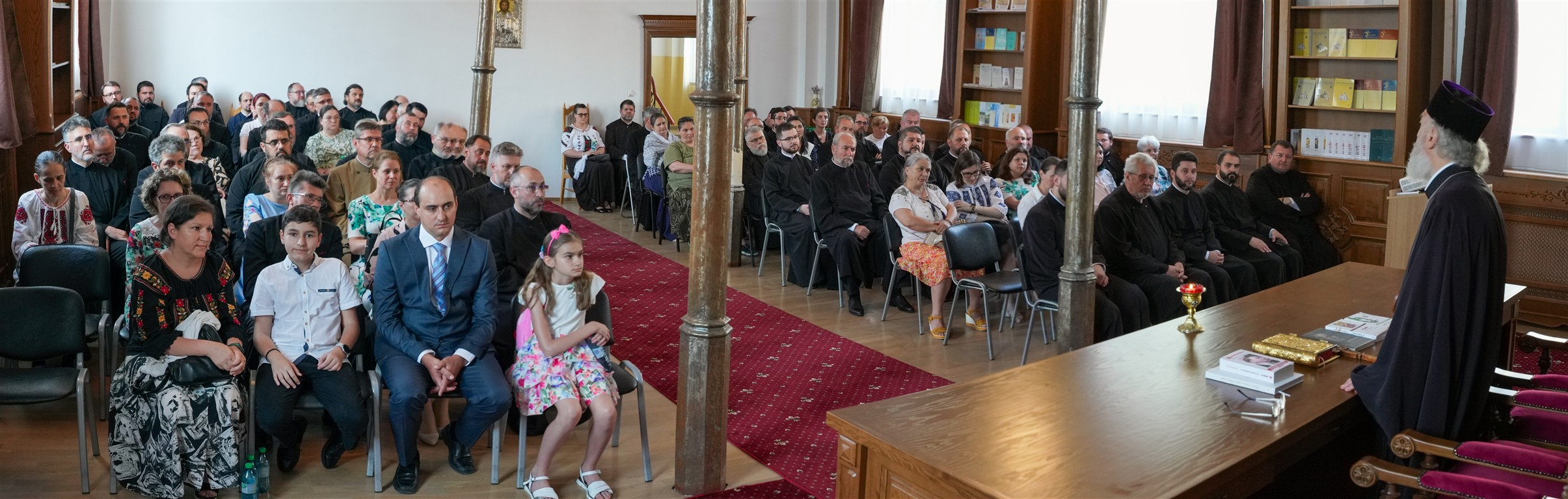 Despre cărţi, valori creştine şi paza minţii, în era digitalizării