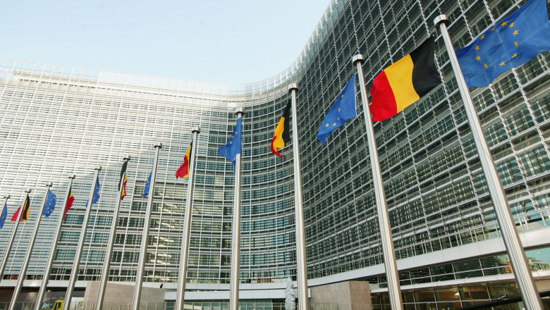 Comisia Europeană avertizează: deficitul guvernamental, în creştere