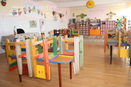 Învăţământ cu bune şi rele