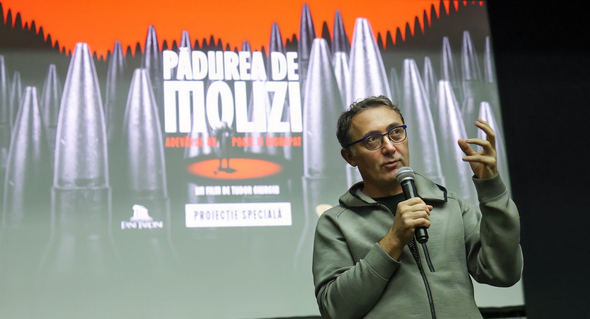 „Pădurea de molizi” a prins rădăcini în sufletul publicului din Galaţi