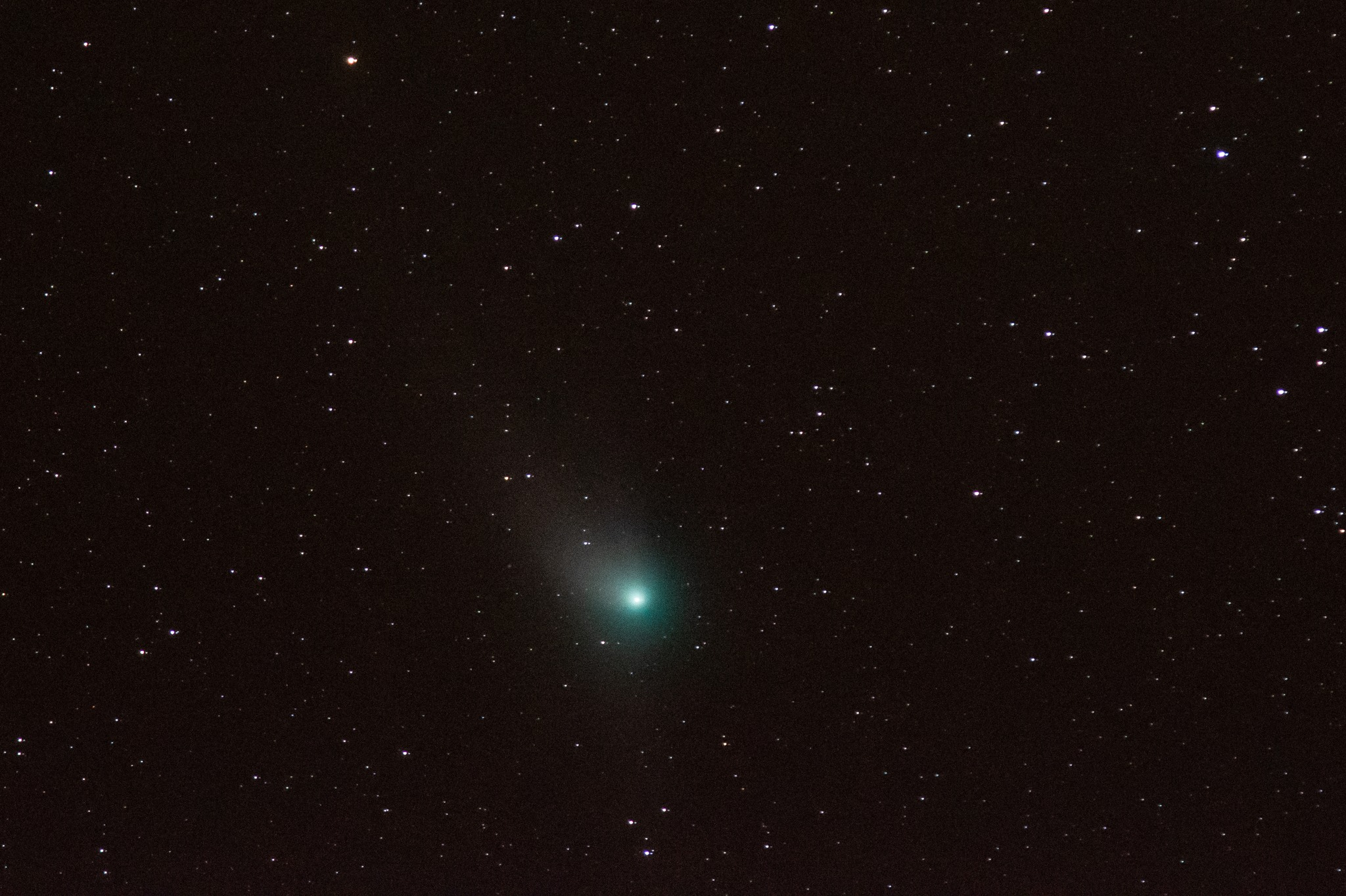 O cometă se întoarce după 50.000 de ani