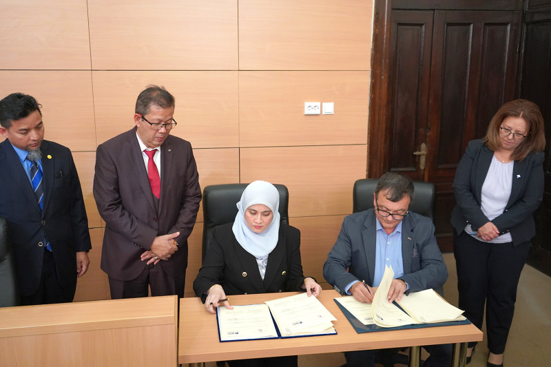 Colaborare universitară între "Dunărea de Jos" şi Malaysia