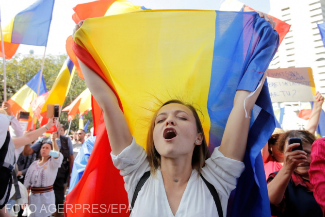 Sute de mii de români se reîntorc în țară