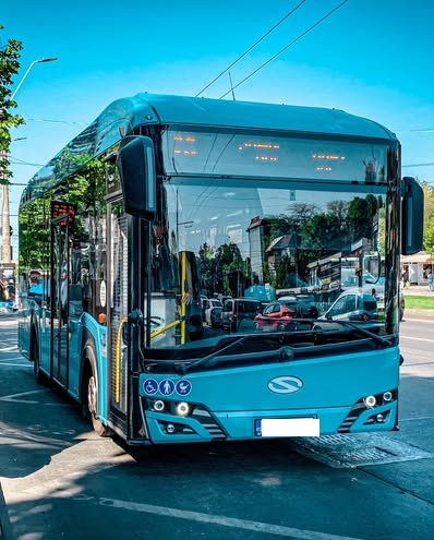 Pervers în acțiune, dat jos din autobuzul 11