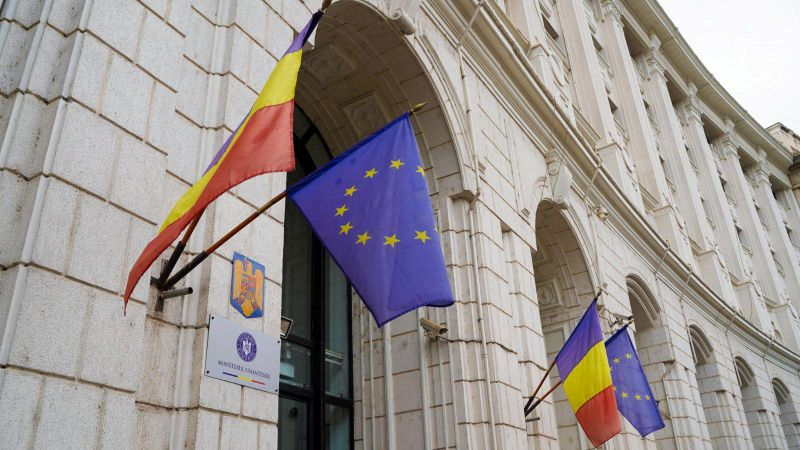 România scapă momentan de retrogradarea în categoria „junk”