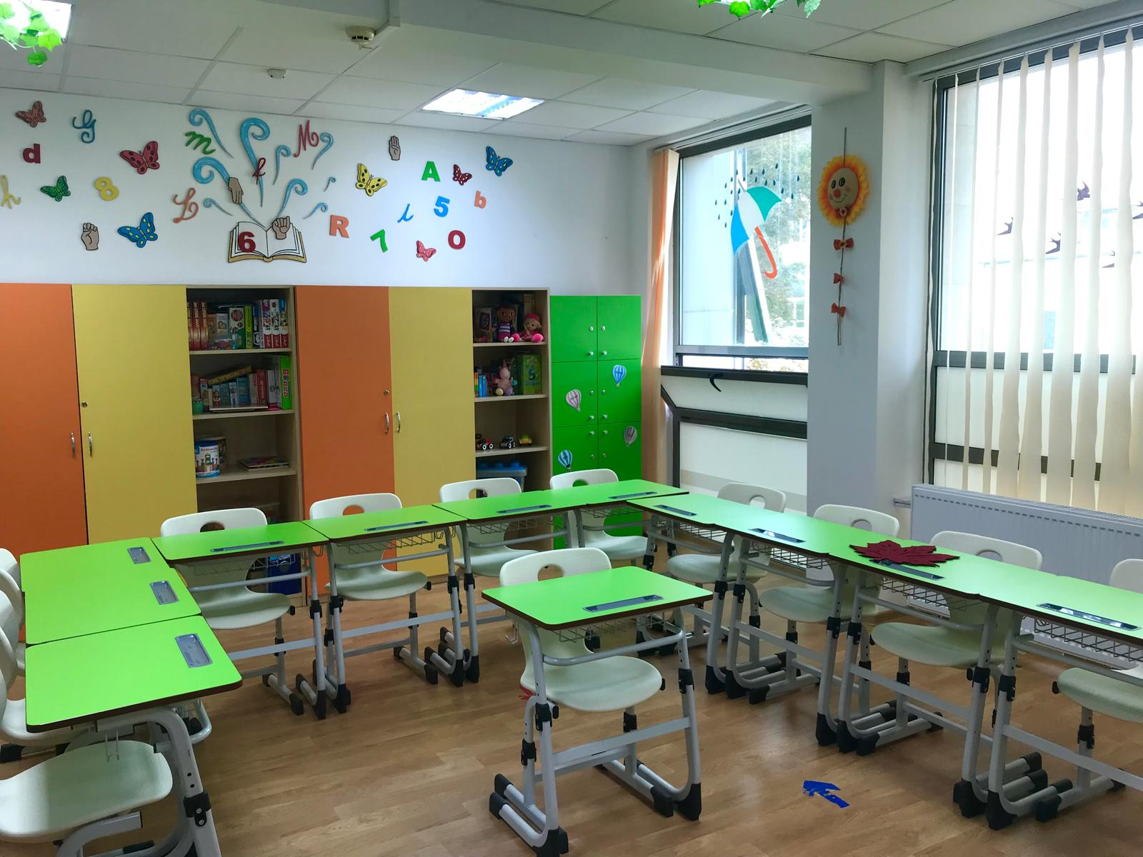 Săli de clasă moderne, în școlile speciale din Galați (FOTO)