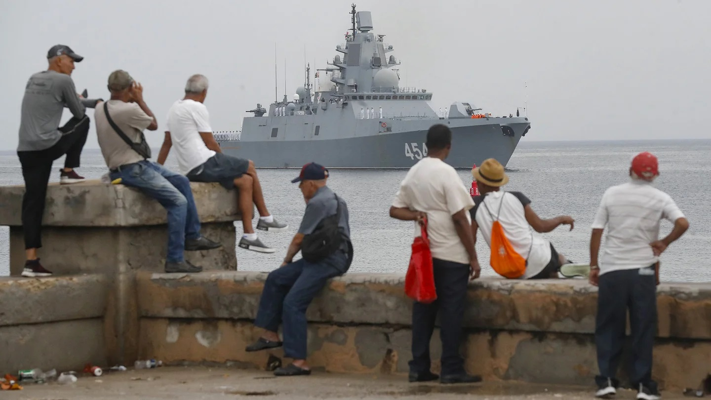 Flota rusă a acostat la Havana