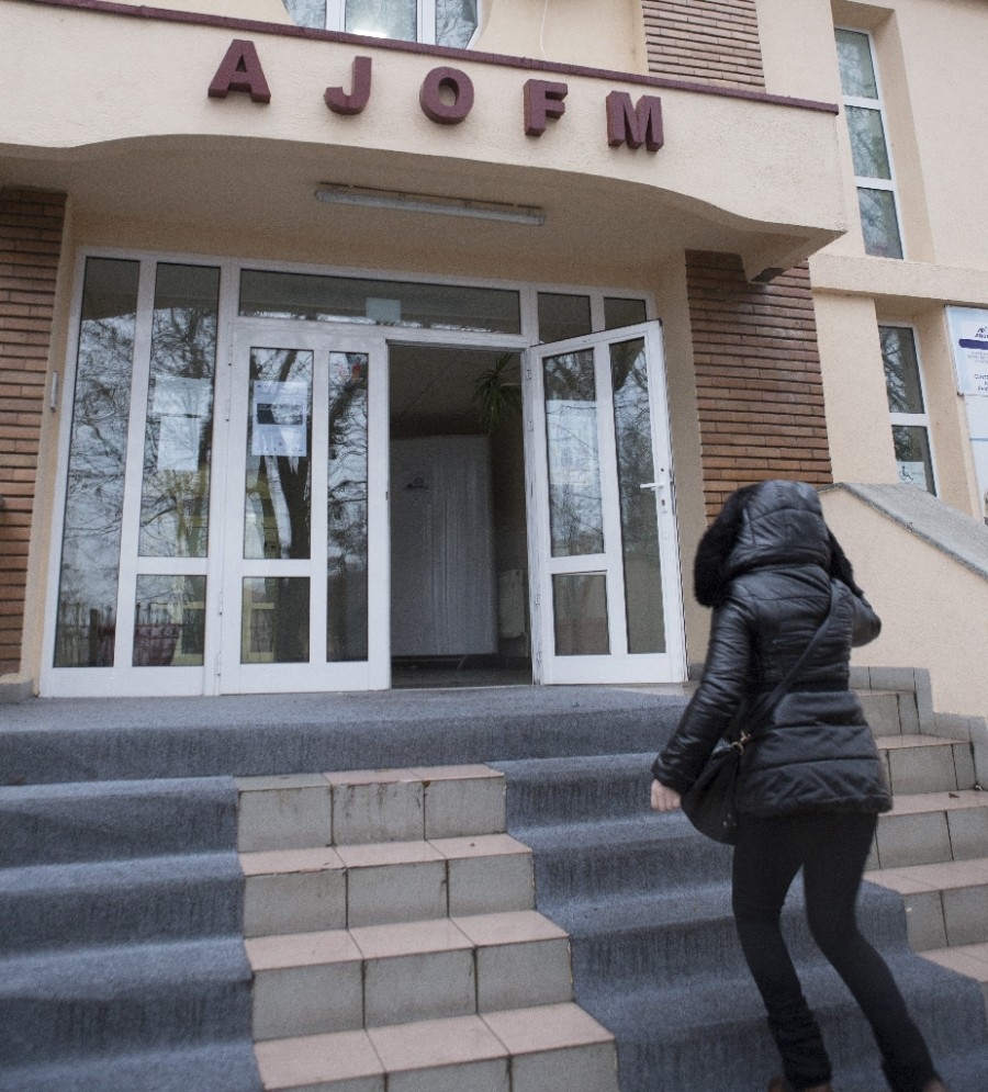 LOCURI DE MUNCĂ GALAŢI/ Iată câte joburi pot găsi ŞOMERII la AJOFM