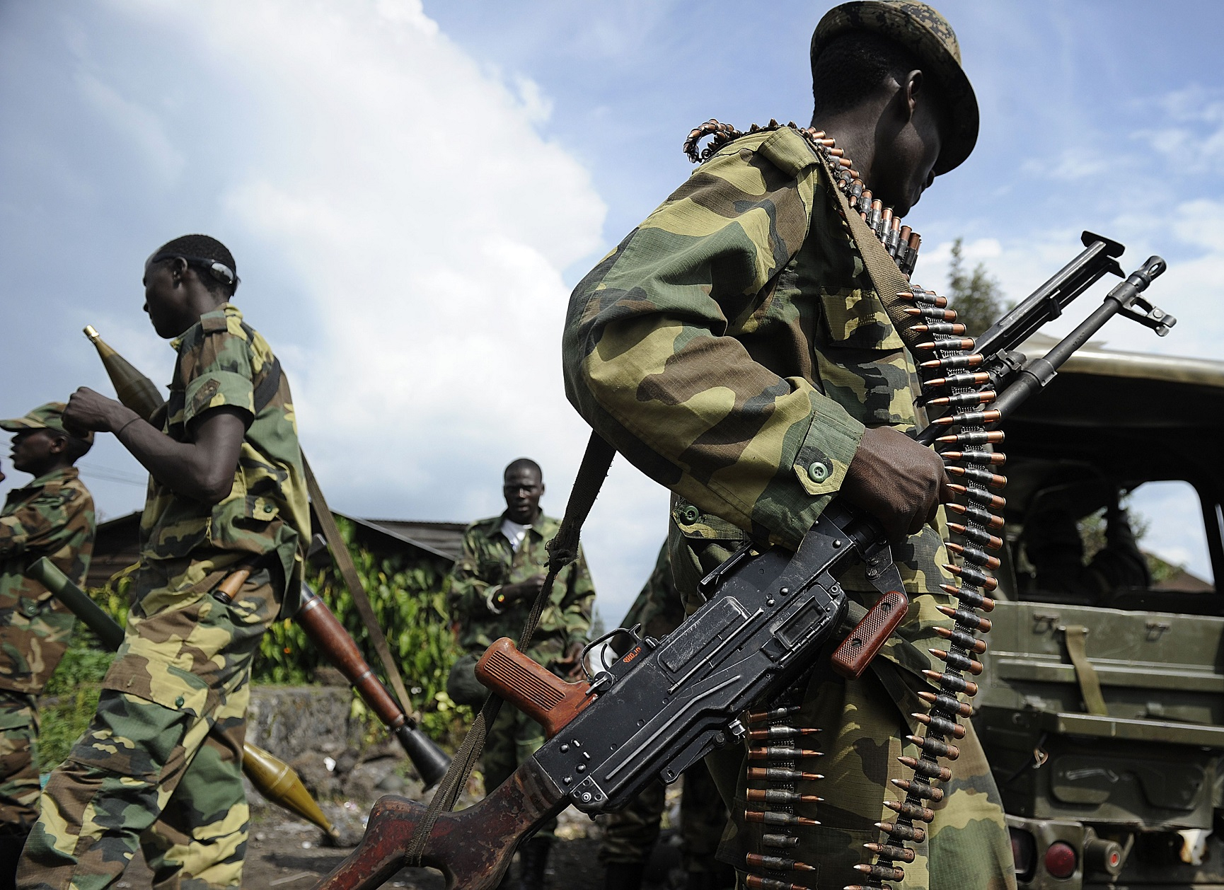 Un mercenar român mort și doi răniți, în luptele din Congo