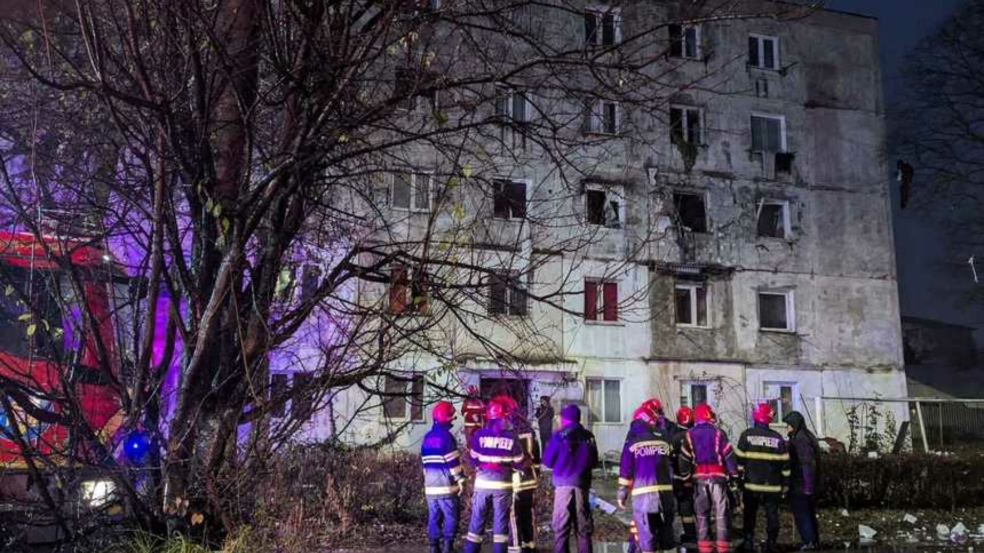 Explozie într-un bloc din Bacău