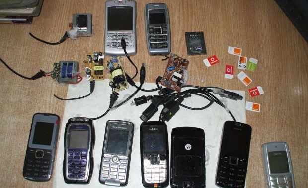 Află cum ajung telefoanele mobile la deţinuţii Penitenciarului de Maximă Siguranţă din Galaţi