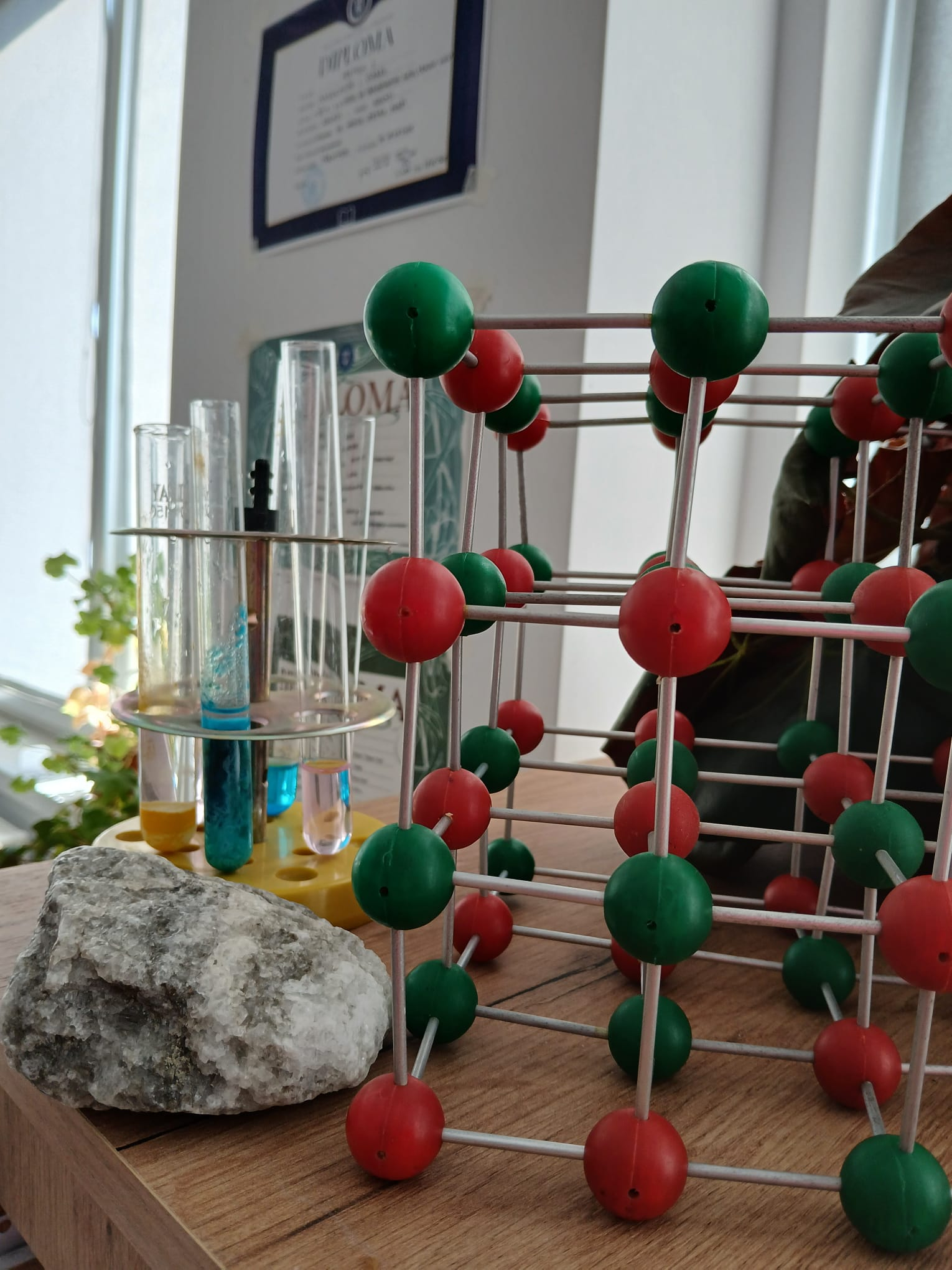 Elev gălăţean calificat la etapa națională a concursului de chimie „Petru Poni”