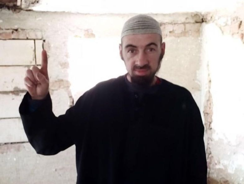 Atenţie, românii se dau cu ISIS!