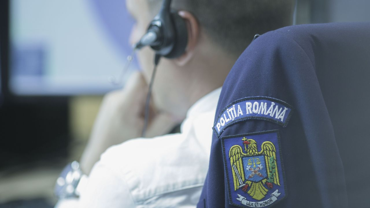 Câți gălățeni s-au „jucat” la 112 și cât au plătit pentru asta