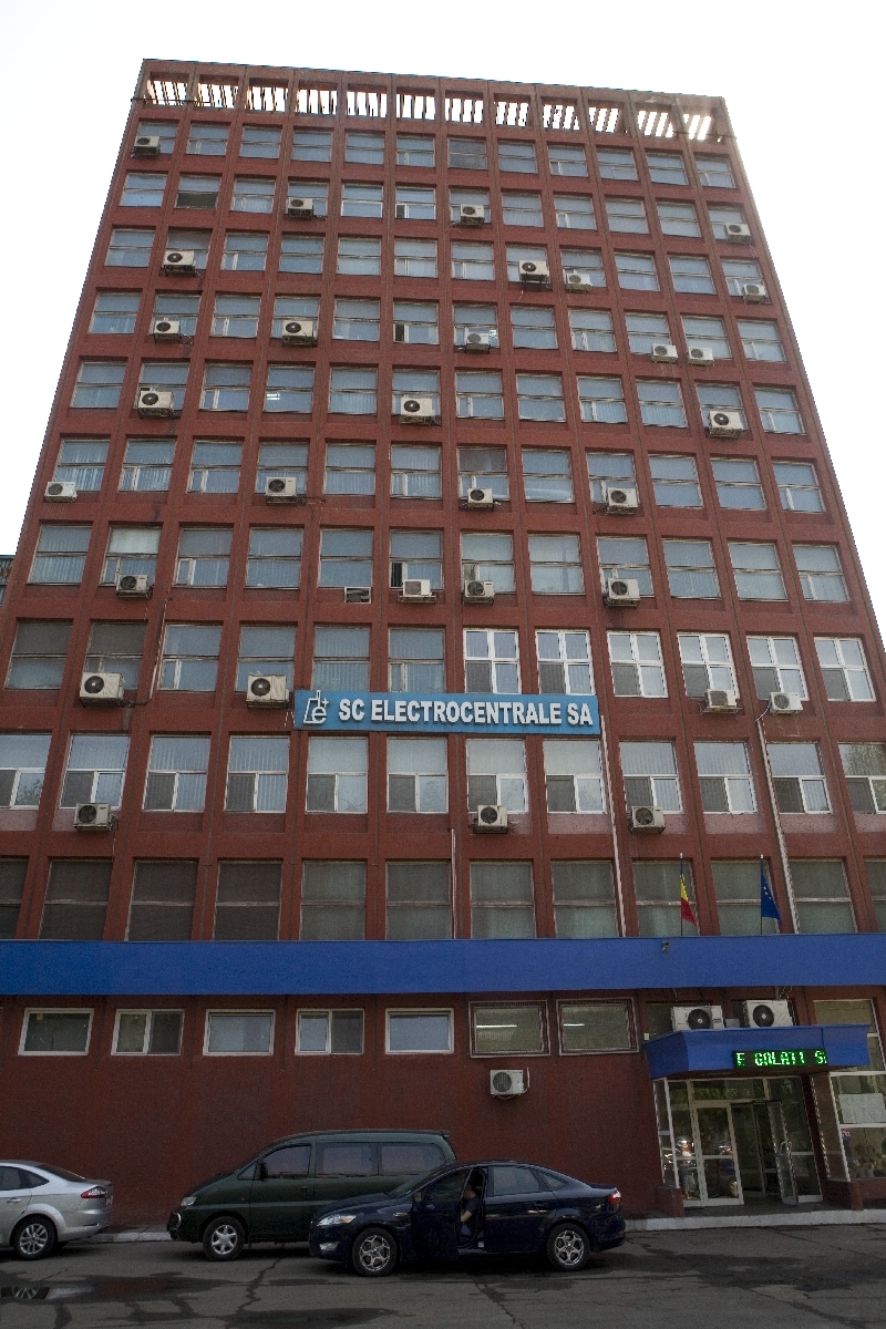CET începe EXECUTAREA SILITĂ A DATORNICILOR LA ÎNTREŢINERE, în urma unei decizii a Tribunalului