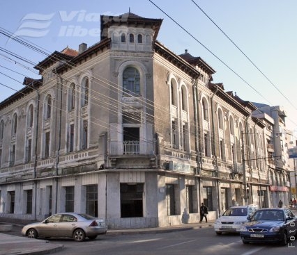 Ruine cu pretenţii de monument istoric