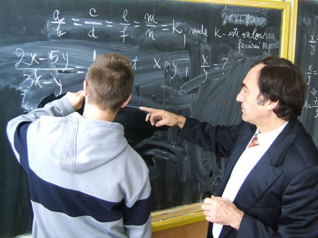Se caută profesori pentru Marea Britanie