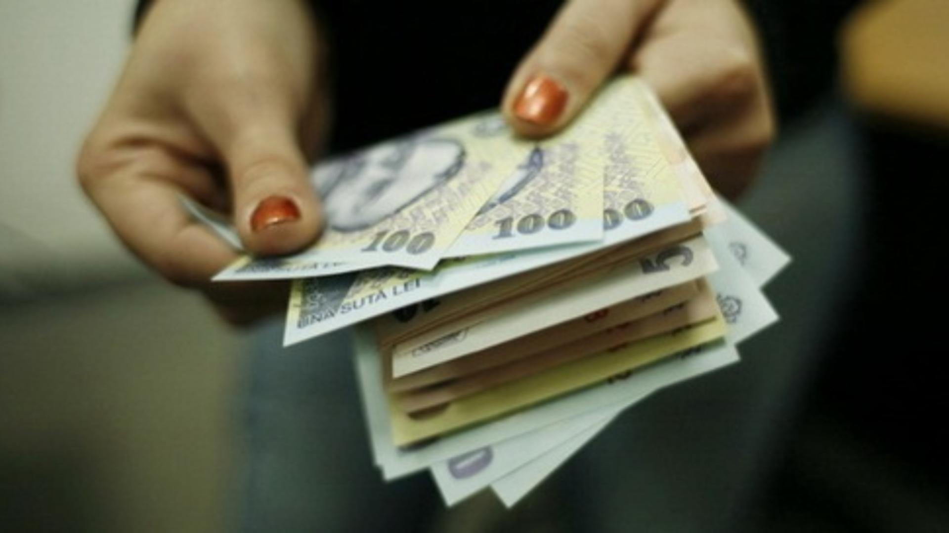 Salariul minim ar putea fi menținut neschimbat