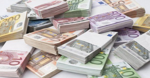 Nu putem trece la euro prea curând