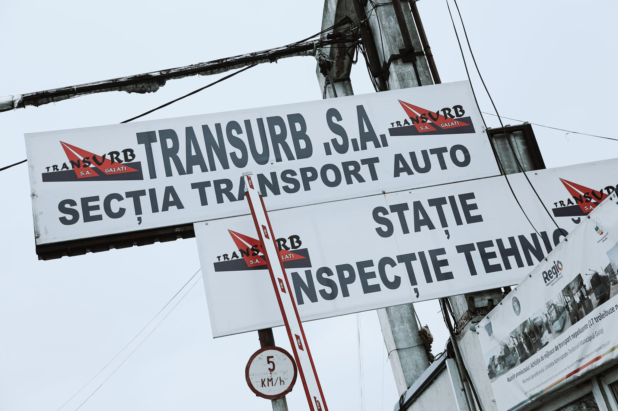 La Transurb, șoferii și casierele se transformă în mecanici auto