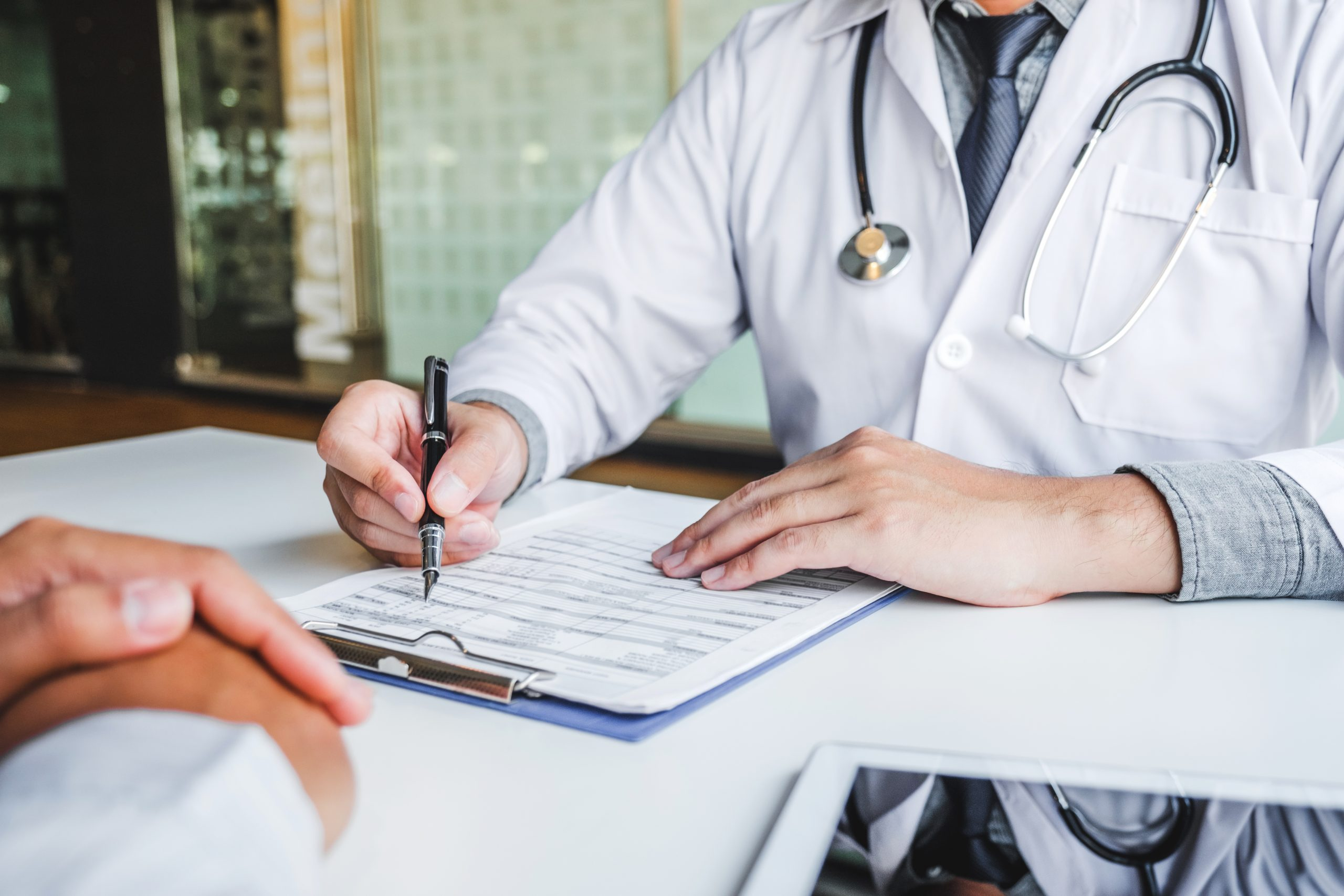 Numărul concediilor medicale a scăzut semnificativ