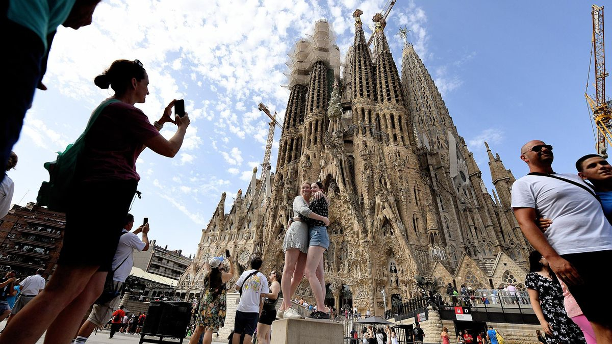 Barcelona dublează taxa turistică