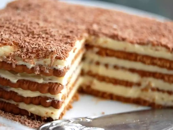 Tort de biscuiți cu cremă de ciocolată. Reţetă de post