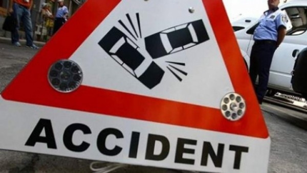 Accident în lanţ pe DJ 251/ Principala cauză: poleiul