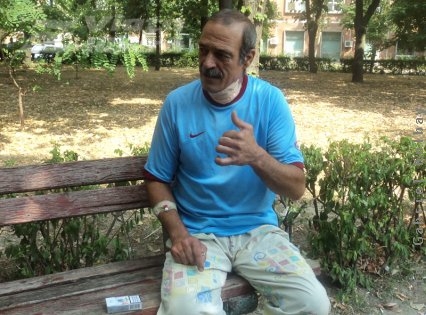 Flexul taie gâtul 