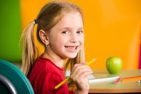 Doar un singur ofertant pentru merele elevilor. Din februarie, 48.000 de copii gălăţeni vor primi fructe proaspete