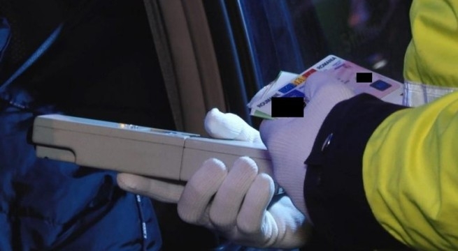 Şapte şoferi, prinşi BEŢI LA VOLAN în traficul din Galaţi