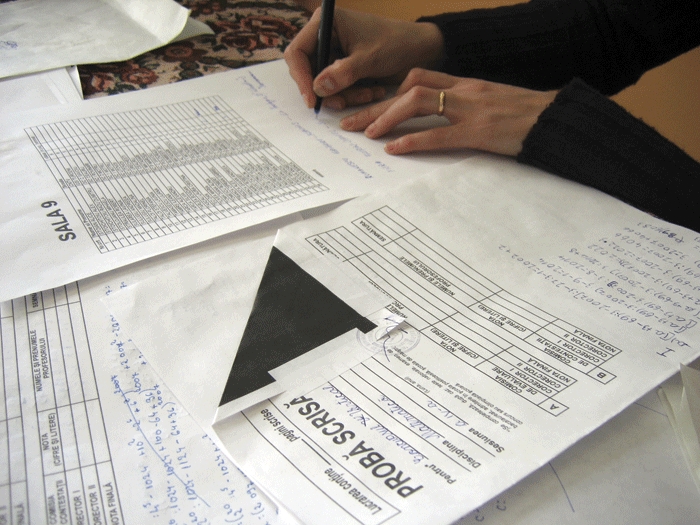 Elevii pot cere să-şi vadă tezele la Evaluarea naţională