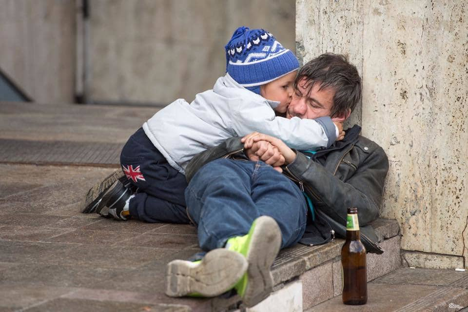 Cum îi scoți românului băutura din cap