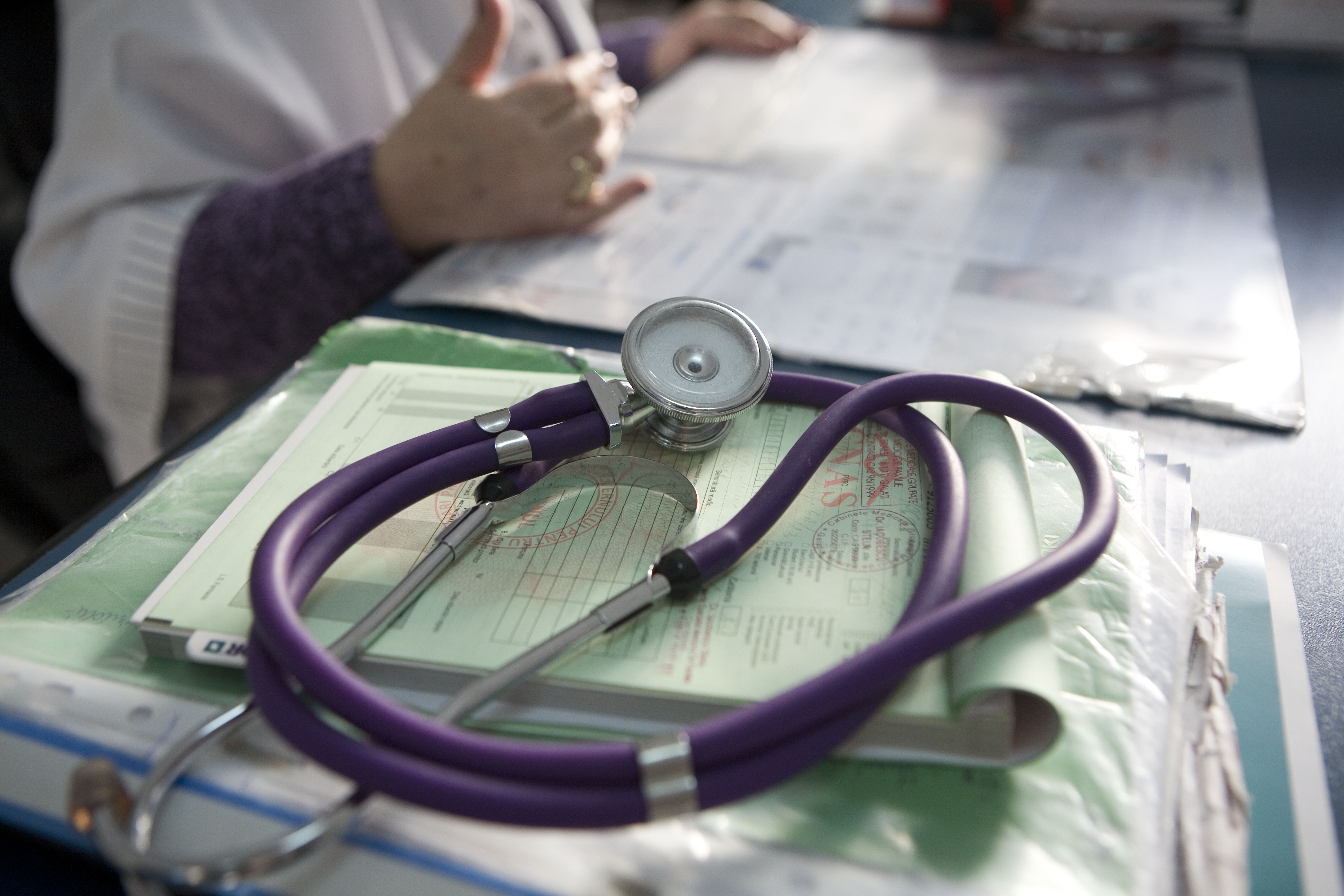 Unele spitale din Galaţi nu pot prescrie încă reţete electronice