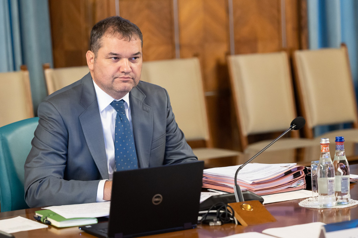 Cseke Attila anunță reducerea a 12.700 de posturi din administrația locală
