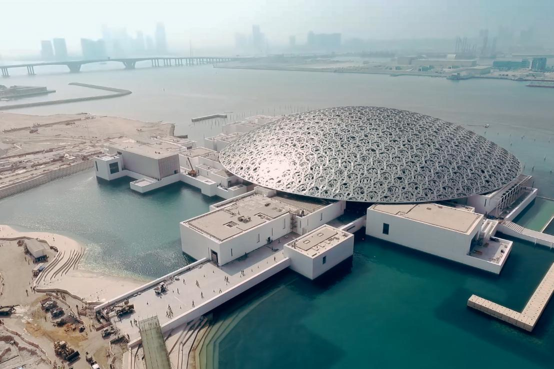 Franța, îngrijorată de operele împrumutate în Abu Dhabi