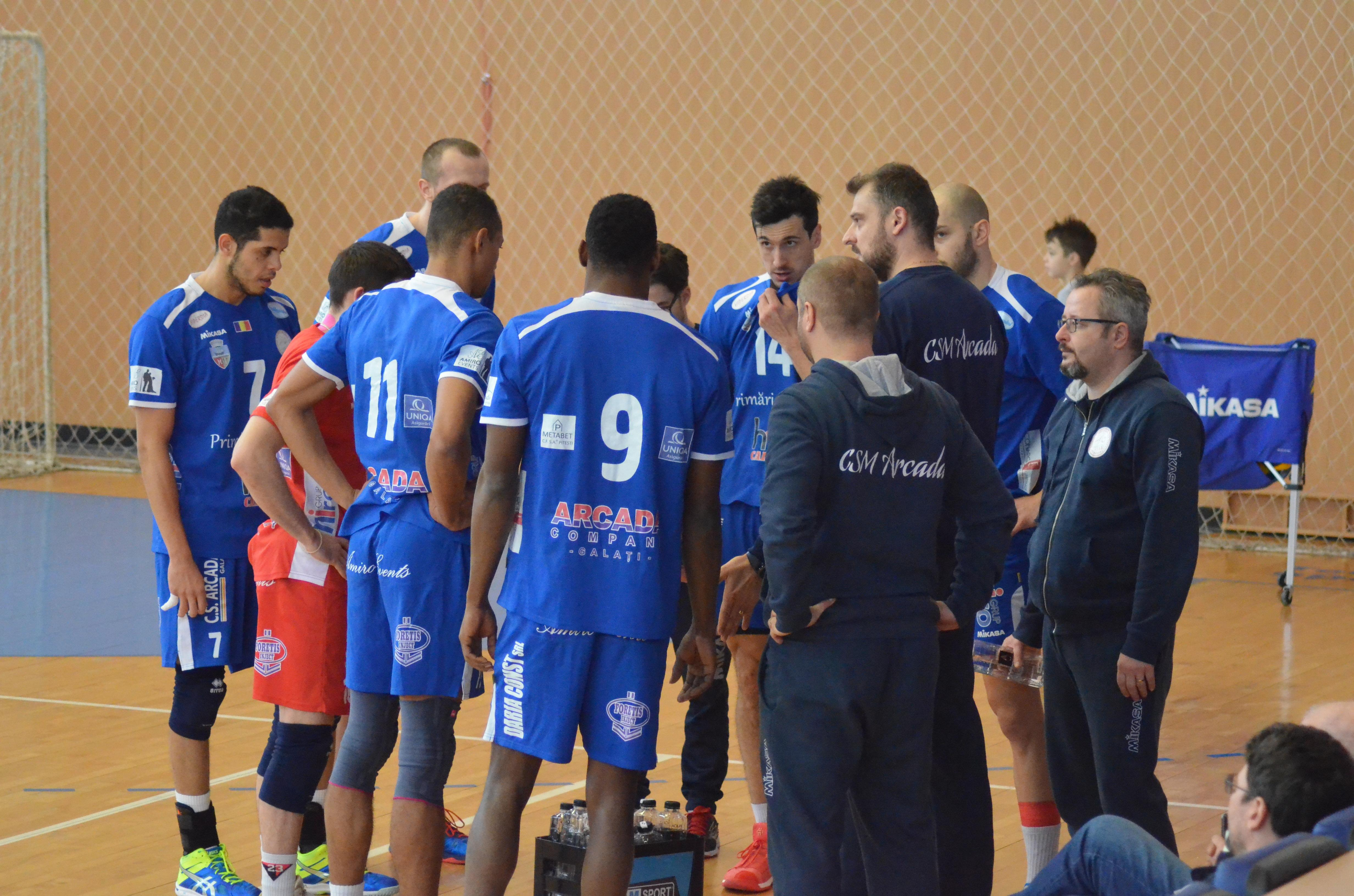 VOLEI. Oportunitate de a se apropia de contracandidate